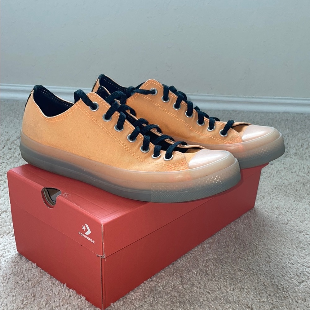 Converse Orange Low-Top Sneakers Casual Style